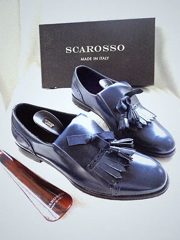 Scarosso Navy Leder Halbschuhe/Brogue 5 Quaste vorne leicht getragen Accessoires 9444