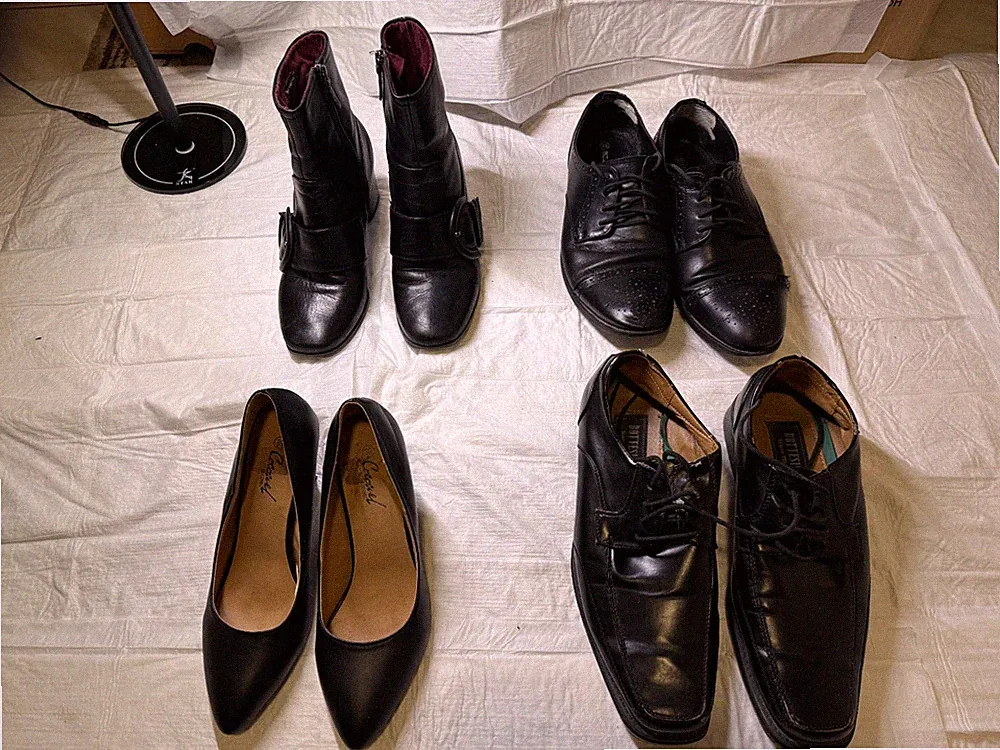 Schuhkonvolut schwarz – 4 Paar -Pumps, Stiefeletten + 2x Herrenschuhe Gr. 39-43