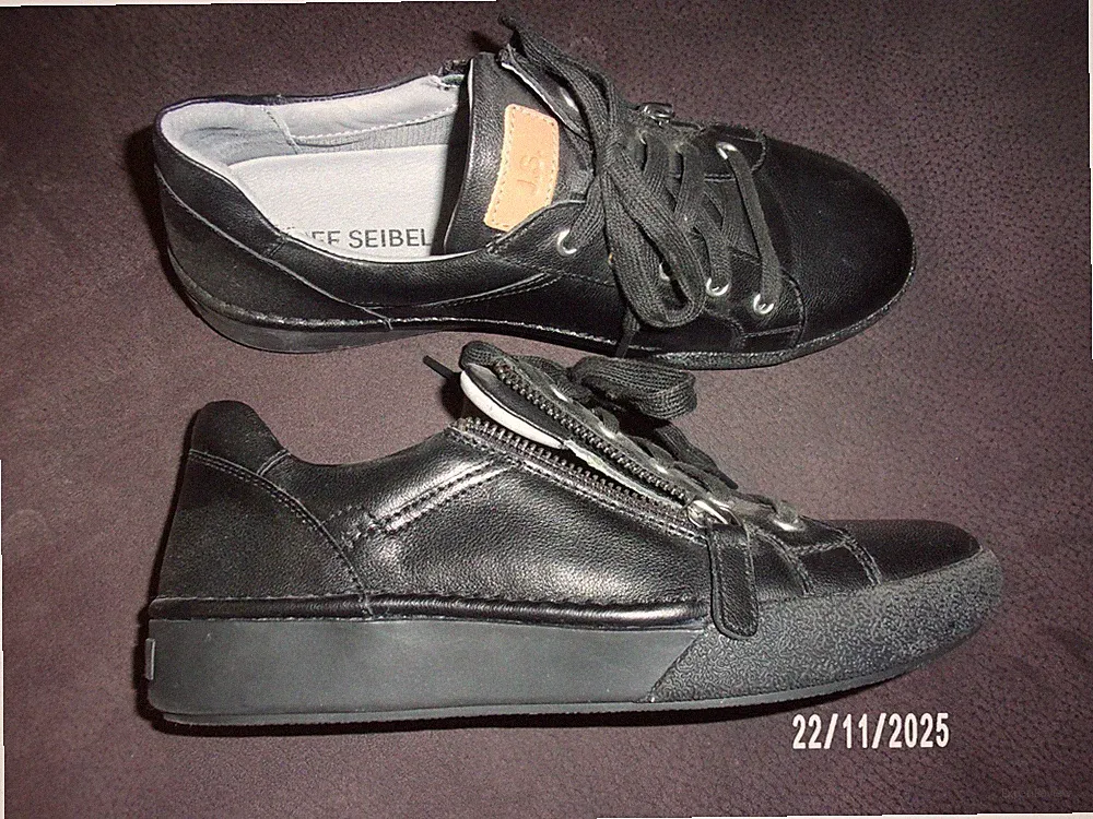 schwarze Loafer von Josef Seibel in Größe 38