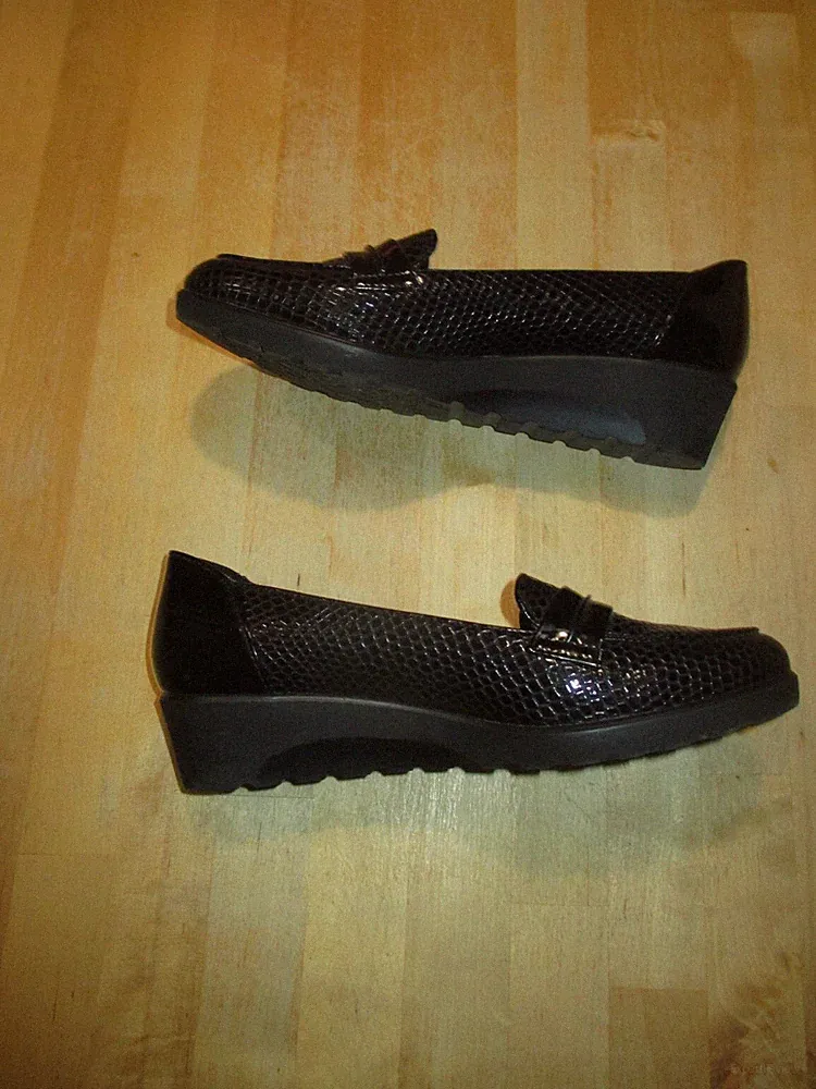 Sergio Leone Lack Loafer Schlangendesign schwarz mit Keilabsatz Grösse 37