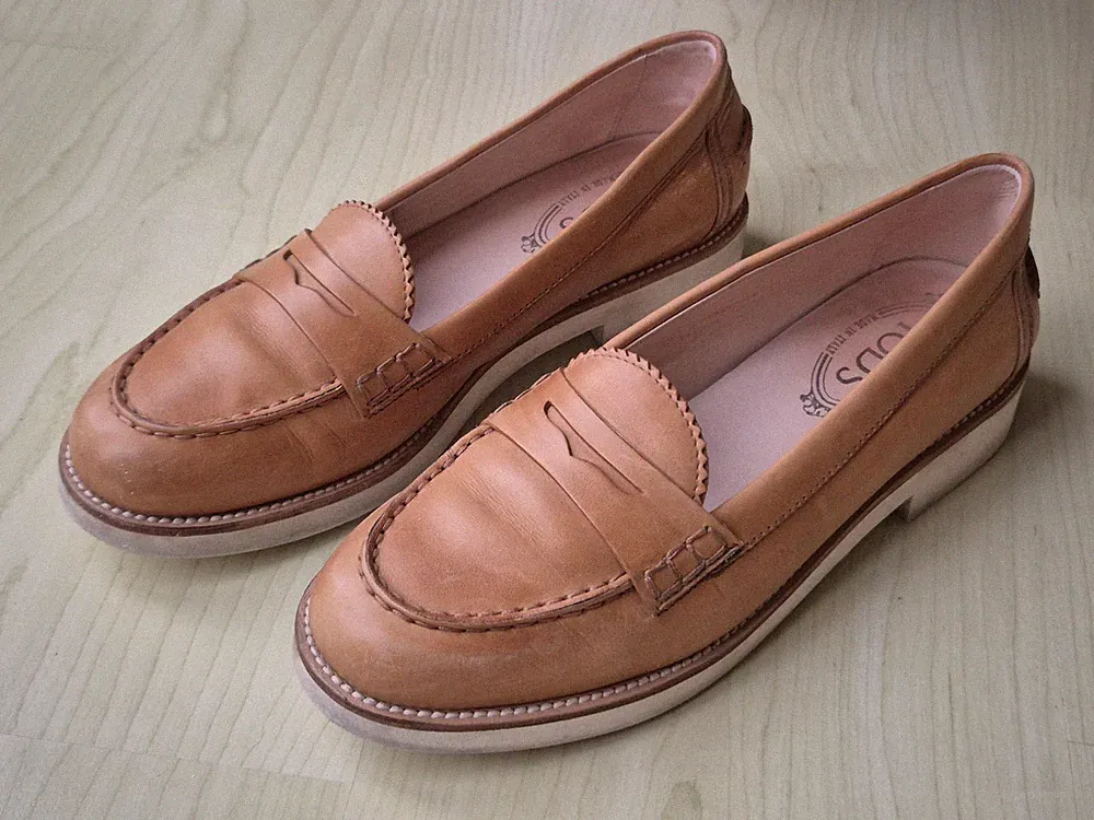 Shortened title: Tod's Leder Loafer in Kamelbraun, Gr. 39, Hergestellt in