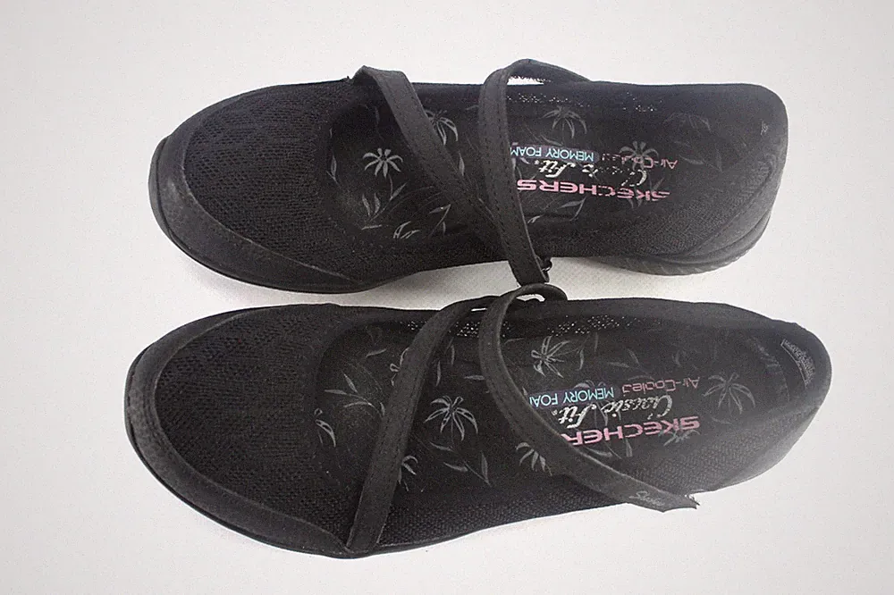 Skechers Gr.37 Damen Komfort Halbschuh Sneaker Slipper Loafers Schwarz TOP M 299