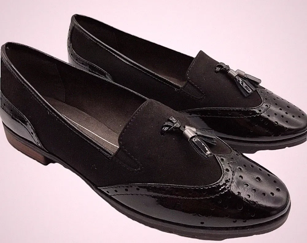 Soft Line Damen-Slipper schwarz mit Brogue-Detail Quasten UK-Größe 6 H neu