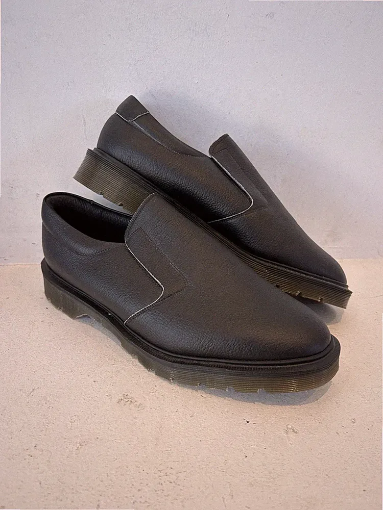 Solovair 1466 Schwarzes veganes Leder England Slip-On Schuhe UK 8 EU 42