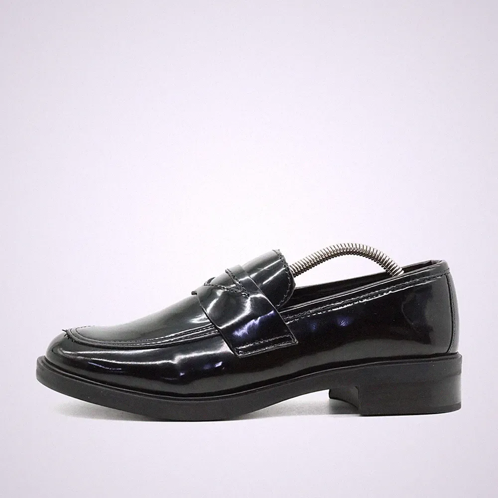 Steve Madden Damen Slipper EU 40 Klassischer Penny Loafer Schwarz Classics