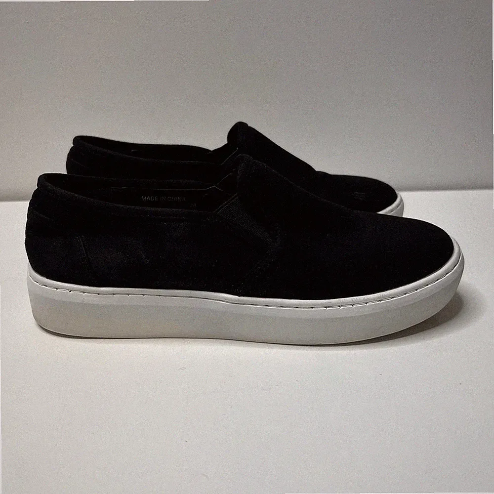 Steve Madden Sneakers Black Womens Size 38 (US 8) Faux Suede Comfort Shoes