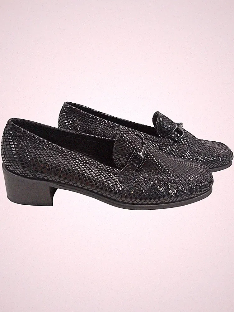 Stuart Weitzman Damen Loafer Slipper Schwarz Gr. 39.5 Klassisch Tierdruck