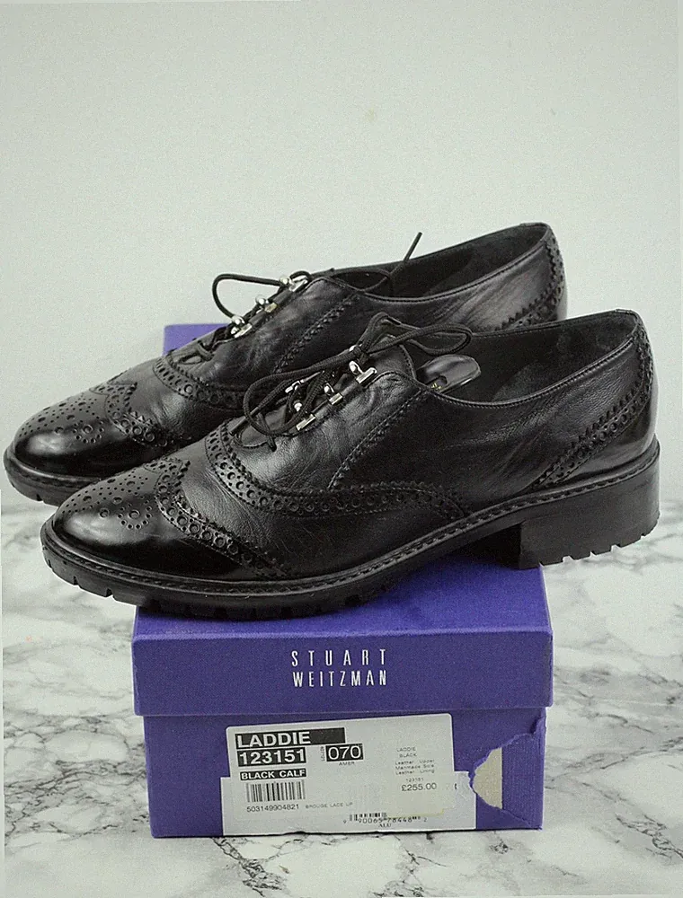 Stuart Weitzman Laddie schwarze Leder Brogues Halbschuhe, Größe EU 38 / UK 5