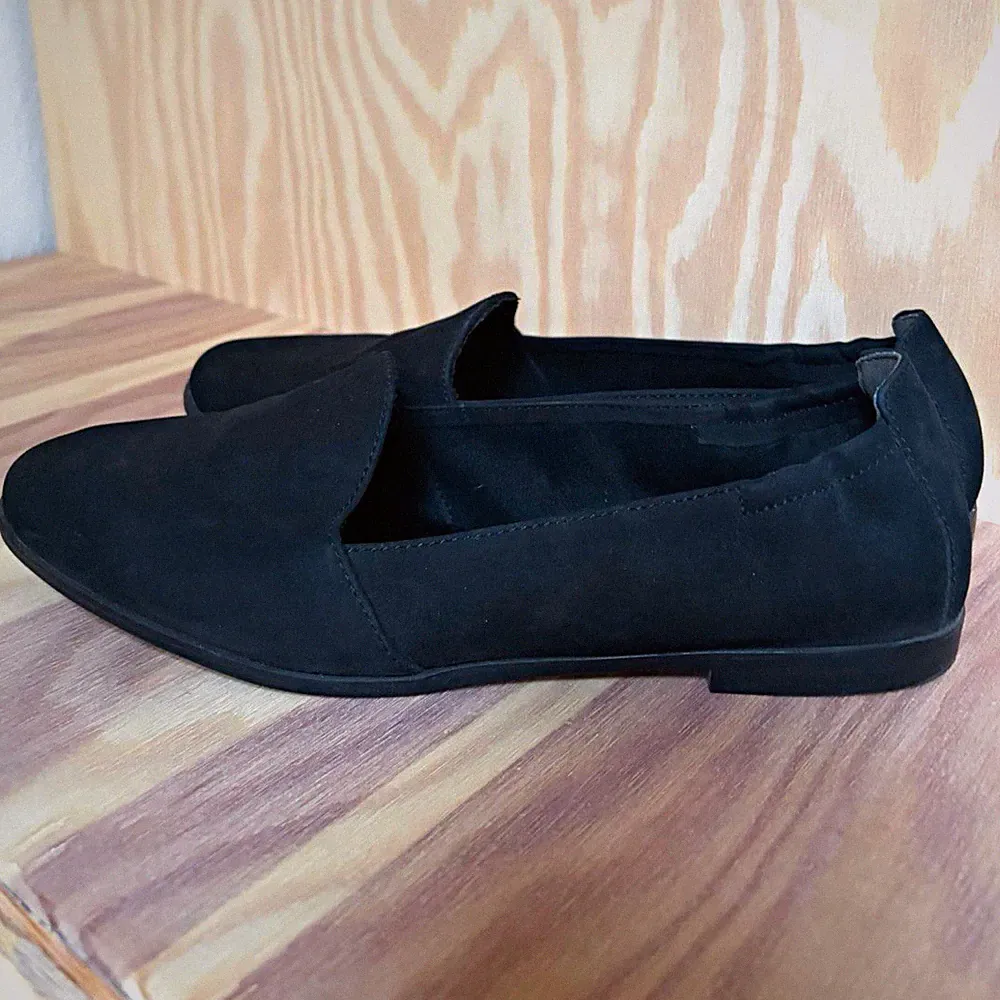 Tamaris Slipper Wildleder Schwarz EU 38 runde Spitze Loafer