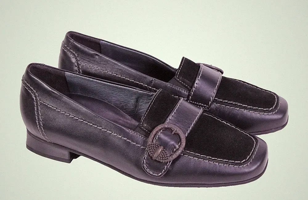 Theresia M. Slipper Schuhe Loafer Leder schwarz Gr. 37 Wechselfußbett CR170