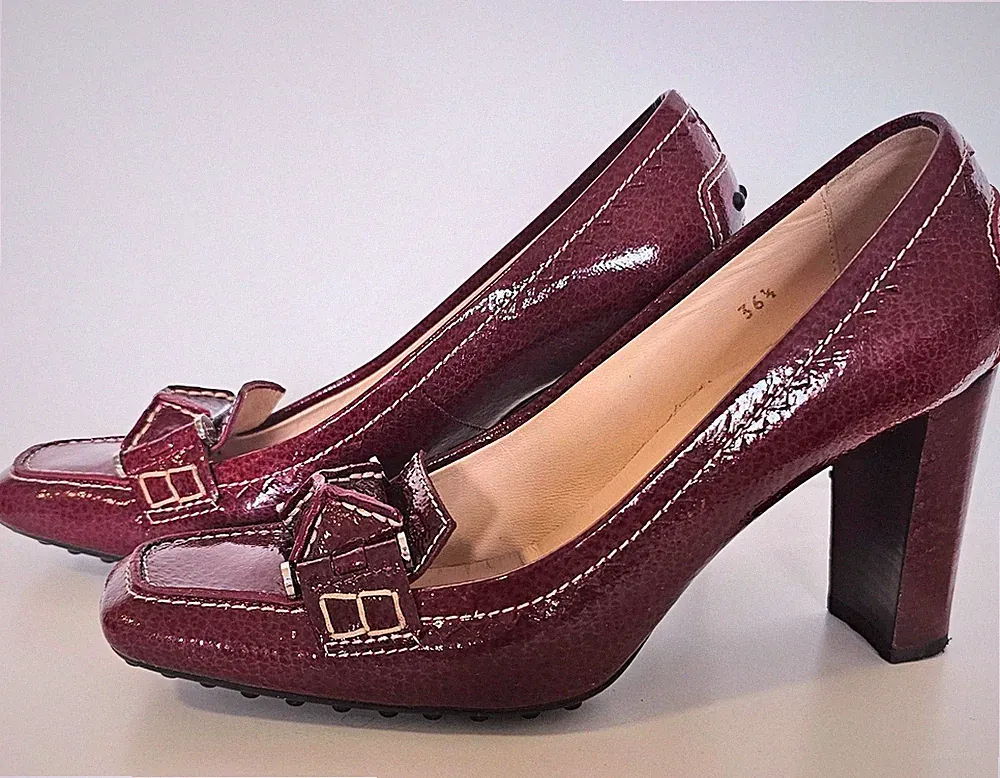 ​Tod's Burgundy Leather Heeled Loafers – Size 36.5