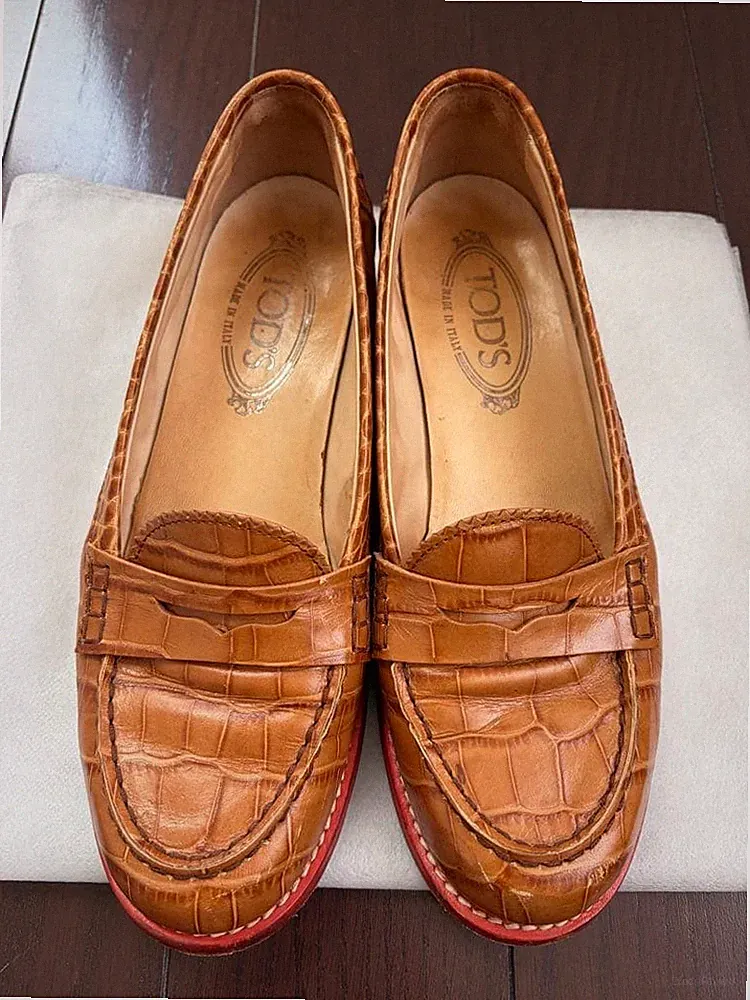 Tod's Damen Halbschuhe US8 braun Leder geprägt Kroko-Stil gebraucht