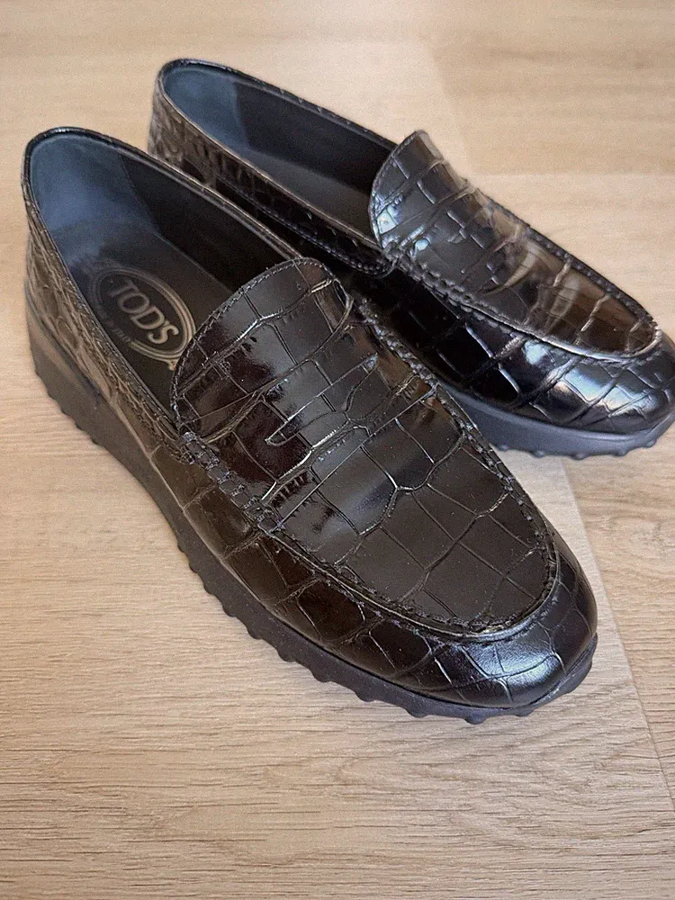 TOD'S Damen Loafer Leder Schwarz Kroko-Prägung Slip-On rutschfest Gr. 38