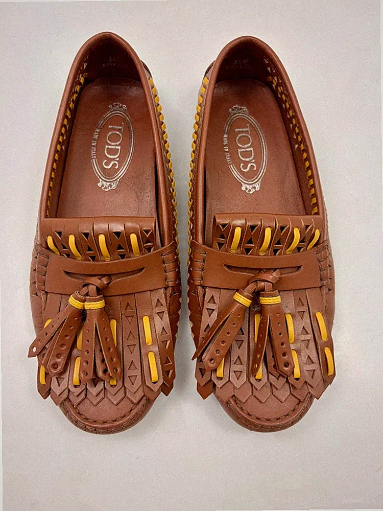 Tod’s Gommino Loafer 38,5 Damen Leder Taupe Tassel Fringe Driving Shoes