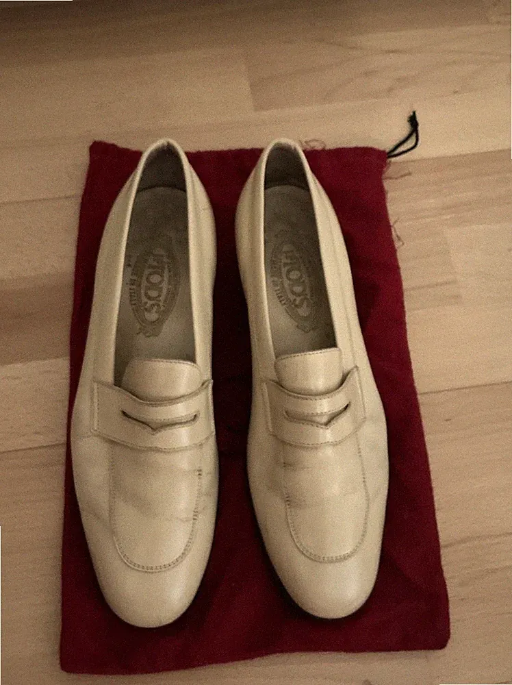 Tod's Leder Loafer Damen Slipper Beige EU 41,5