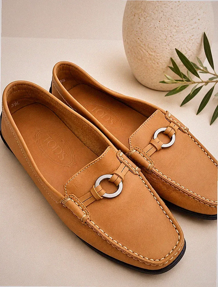 Tod’s Loafer Damen Gr. 39 Beige Camel Leder Gommino Driving Shoes