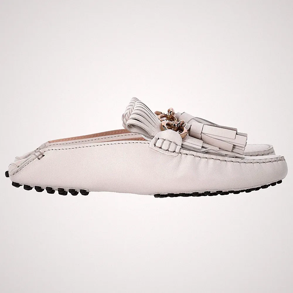 Tod's Loafer Mit Quaste Und Kettendetail Aus Weißem Leder Weiblich Weiß 36