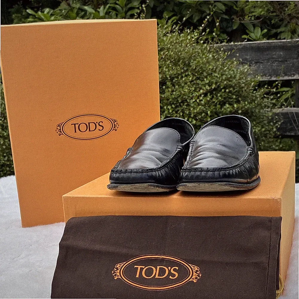 Tod's Loafer unisex Slipper Leder Schwarz EU 39 Slip-On Logo