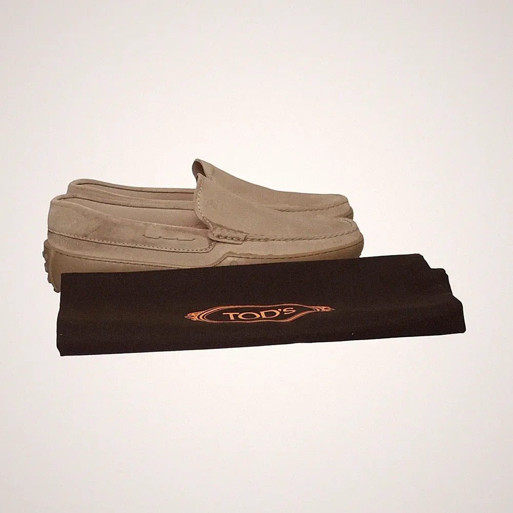 Tod's, Loafers, Größe: 40, Gommino suede driving shoes, Wildleder, Beige #xfS