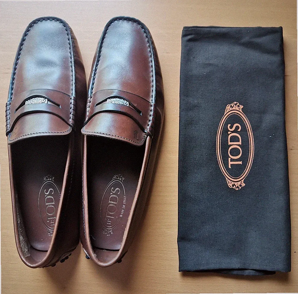 TOD'S Penny Loafer Herrenschuhe Leder-Slipper Mokassins Gumminoppen Gr. 8 NEU