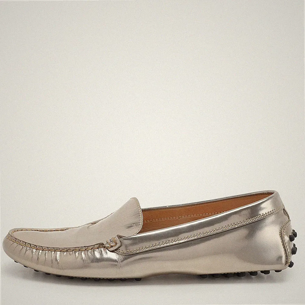 Tods Größe 38,5 Metallic Lackleder Penny Loafer