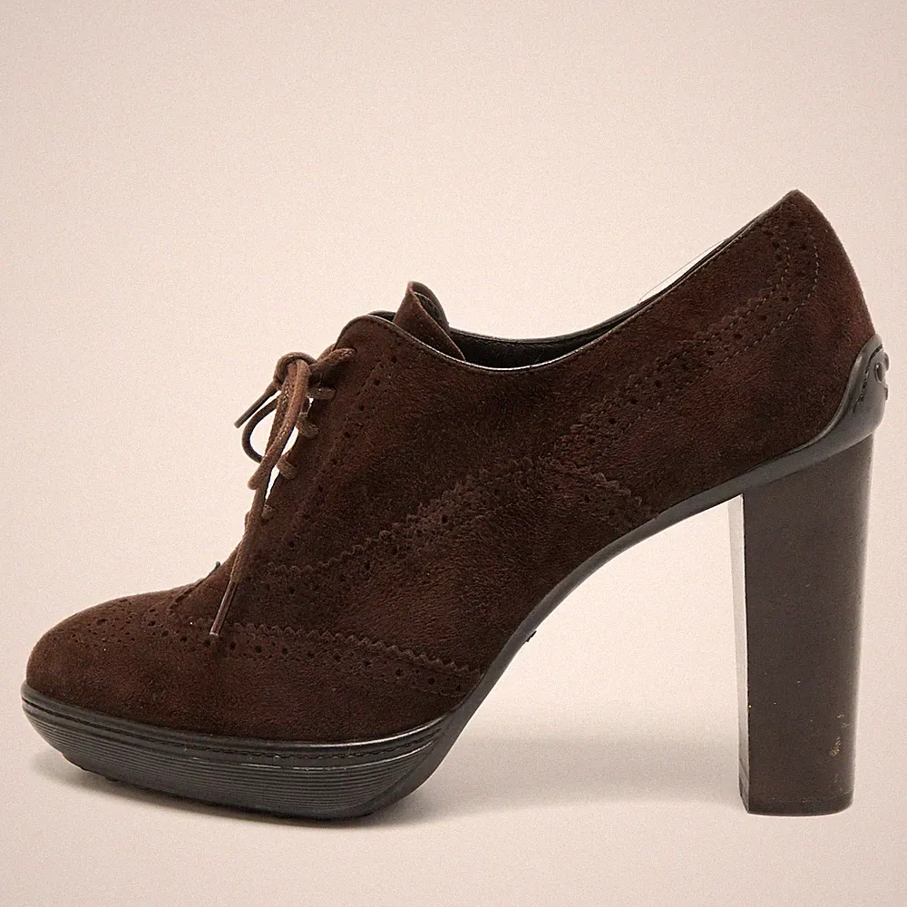 Tods Größe 40,5 braune Wildleder Loafer Pumps