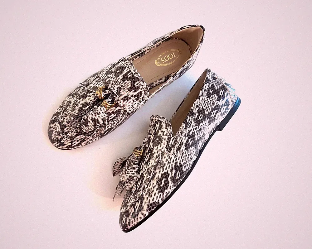 Tods Schuhe Mokassins Loafer Grau Braun Leder Feder Details T Logo 38