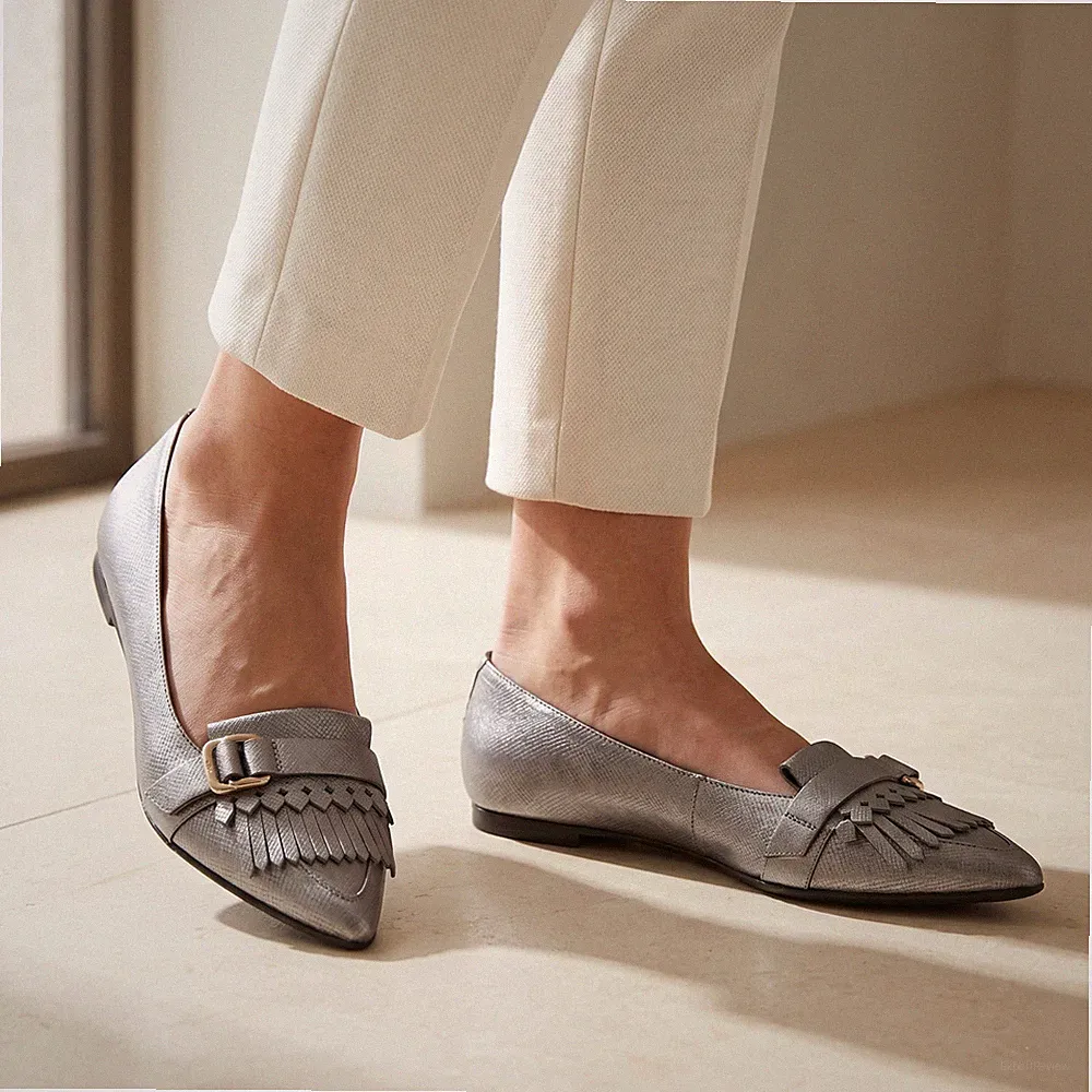 Tods Silber Metallic Fringe Loafers Damen Flache Schuhe EU 36 US 6 Italy