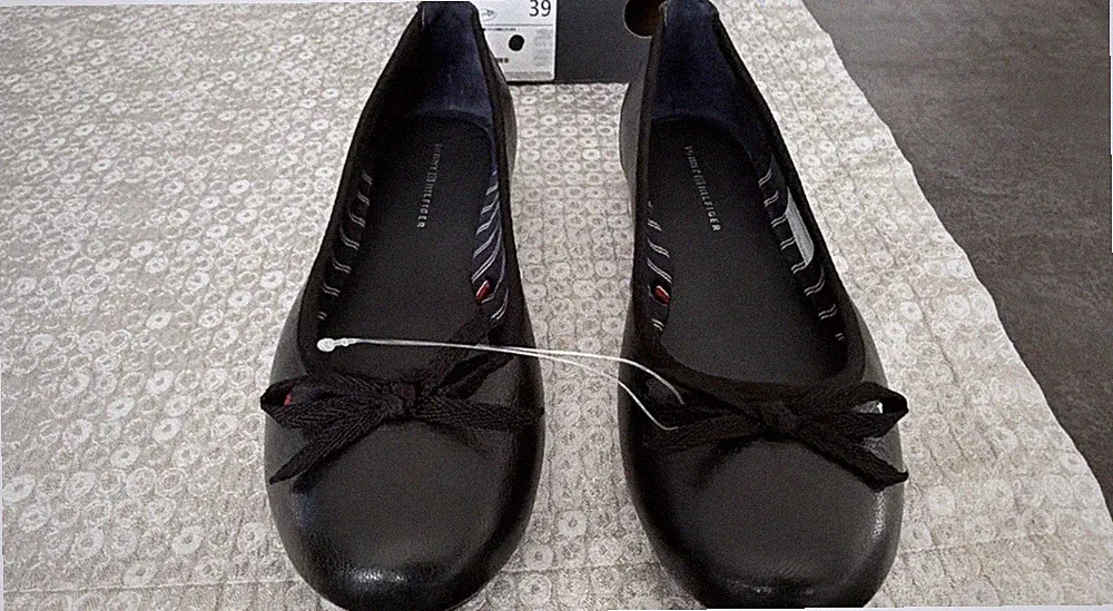 Tommy Hilfiger Ballerinas Leder Loafer Schuhe Schwarz Gr. 39 NEU