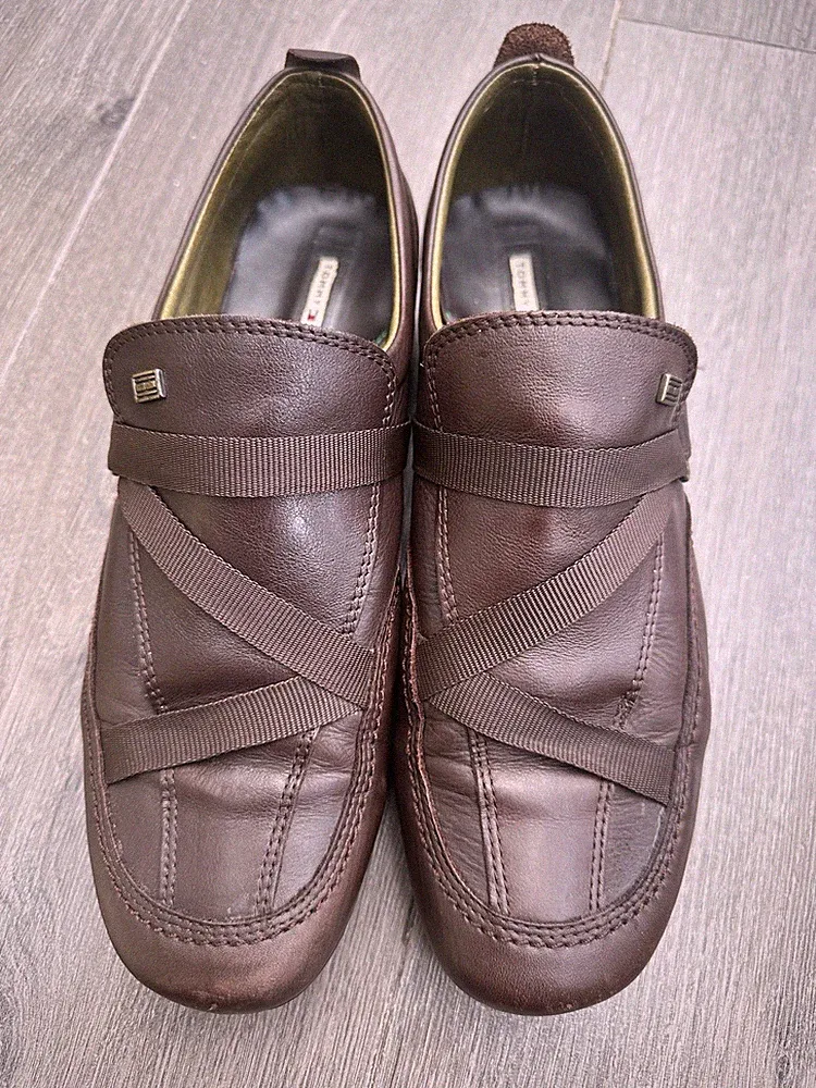 Tommy Hilfiger Driving Schuhe UK 7 dunkelbraun Leder Touch Close Riemen