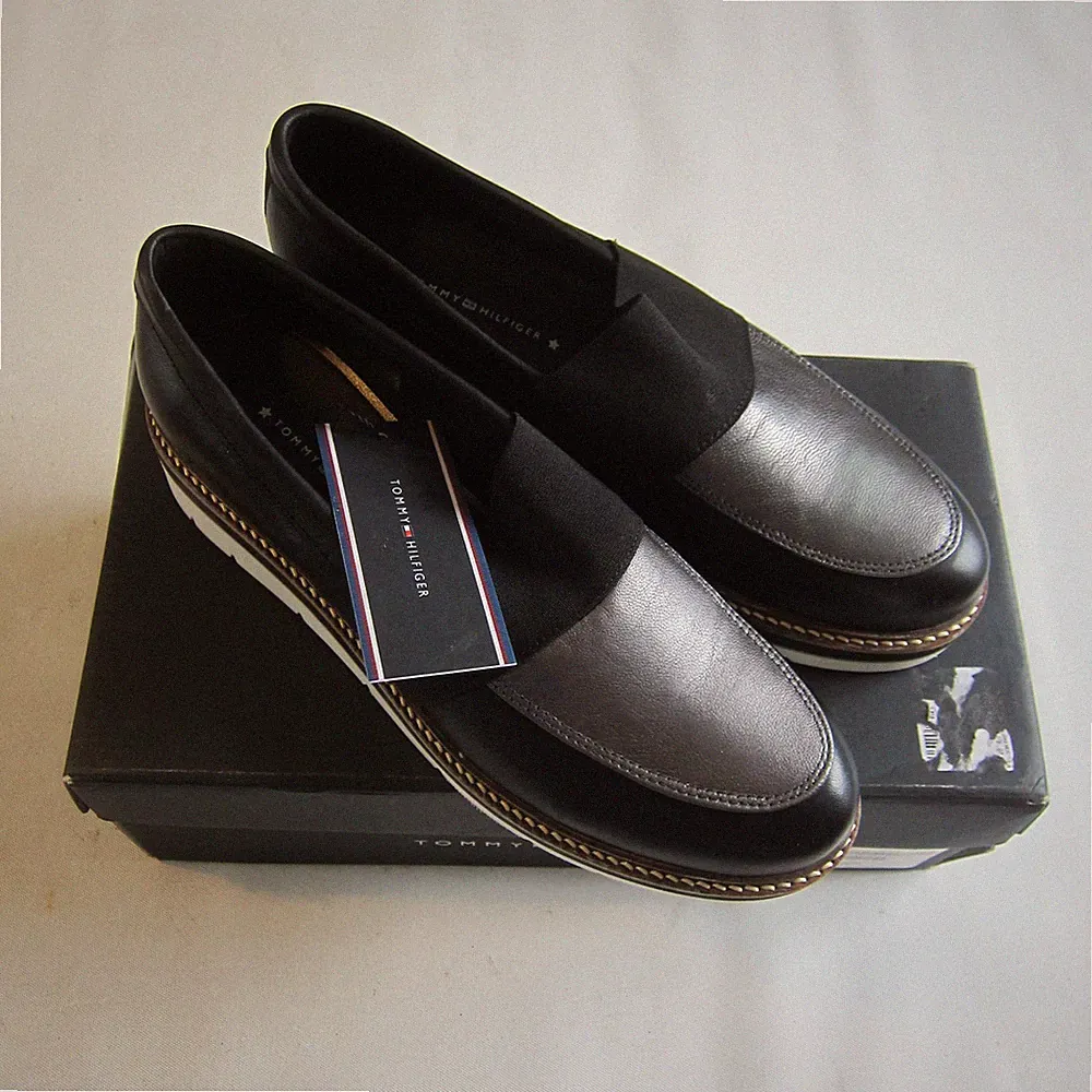 Tommy Hilfiger Loafer Schwarz Leder Schuhe EUR Größe 41 Damen UK 7 Gratis UK P+P