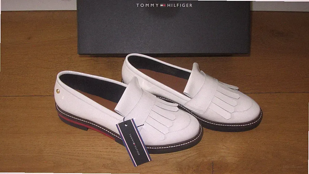Tommy Hilfiger schicke Lack Loafer Schuhe weiß Gr.39 Neu