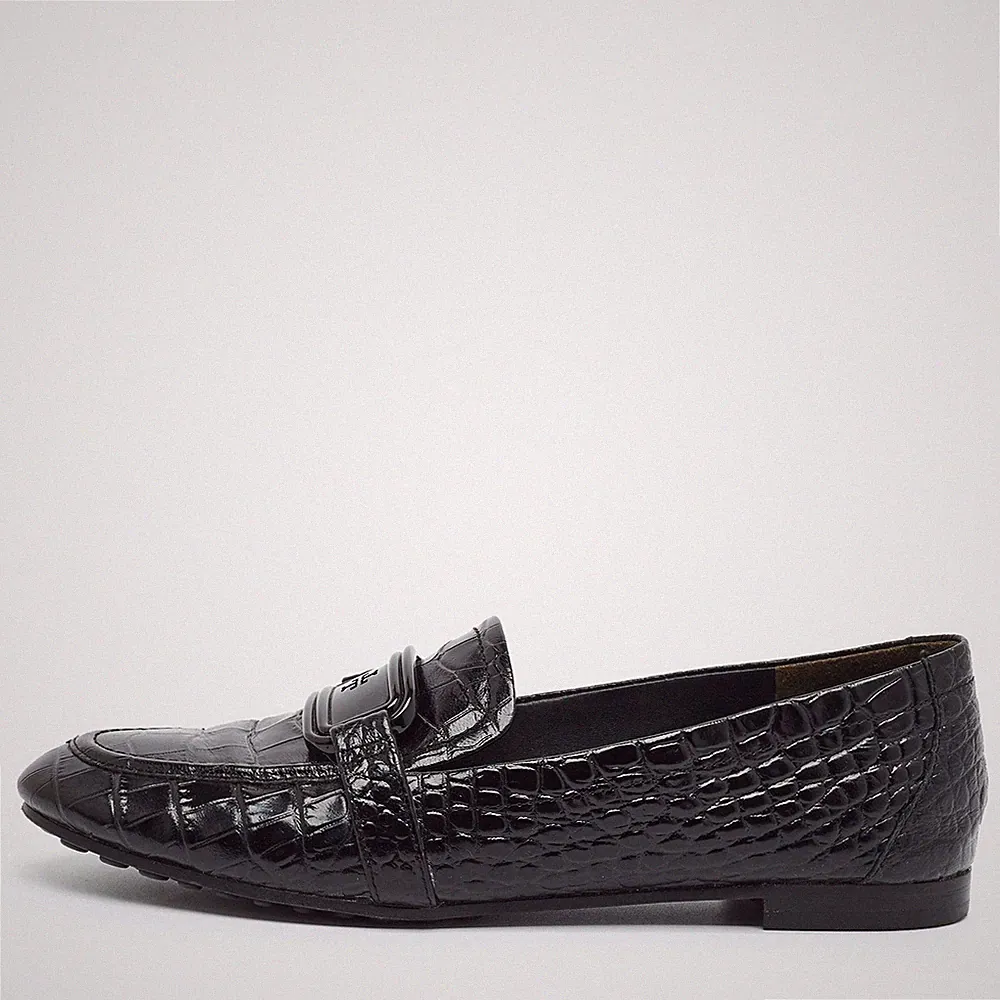 Tory Burch Größe 36 schwarze Penny Loafer aus Leder mit Krokoprägung