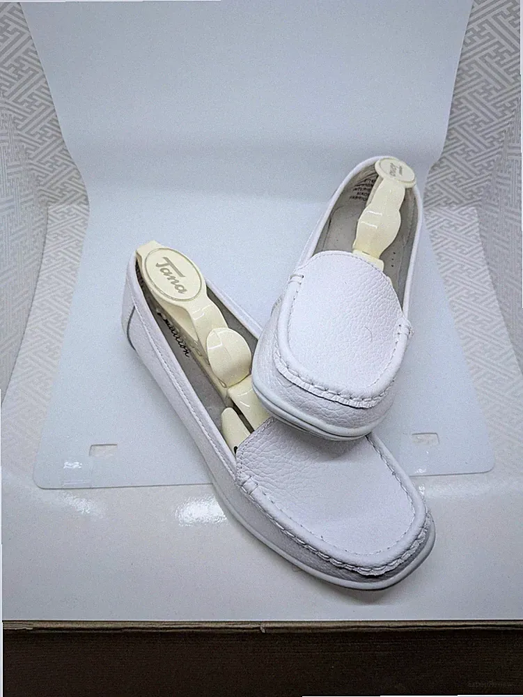 Tradition Men's Leather Slip on Shoe Size 8 NWOB Free shipping Worldwide