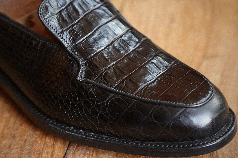 Tricker's Schwarz Krokodilleder Schuhe Halbschuhe Herren UK 8,5 US 9,5 EU 42,5 NEU