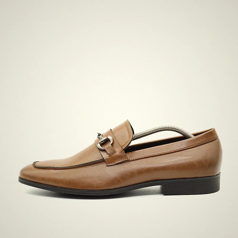 Unlisted Herren Sampson Loafer Slipper Braun Kunstleder Kenneth Cole EU 44.5