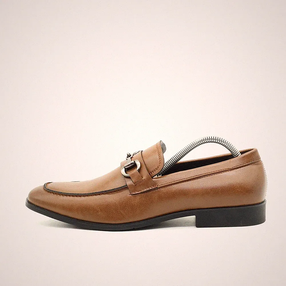 Unlisted Herren Sampson Loafer Slipper Braun Schnalle Mokassins EU 42,5