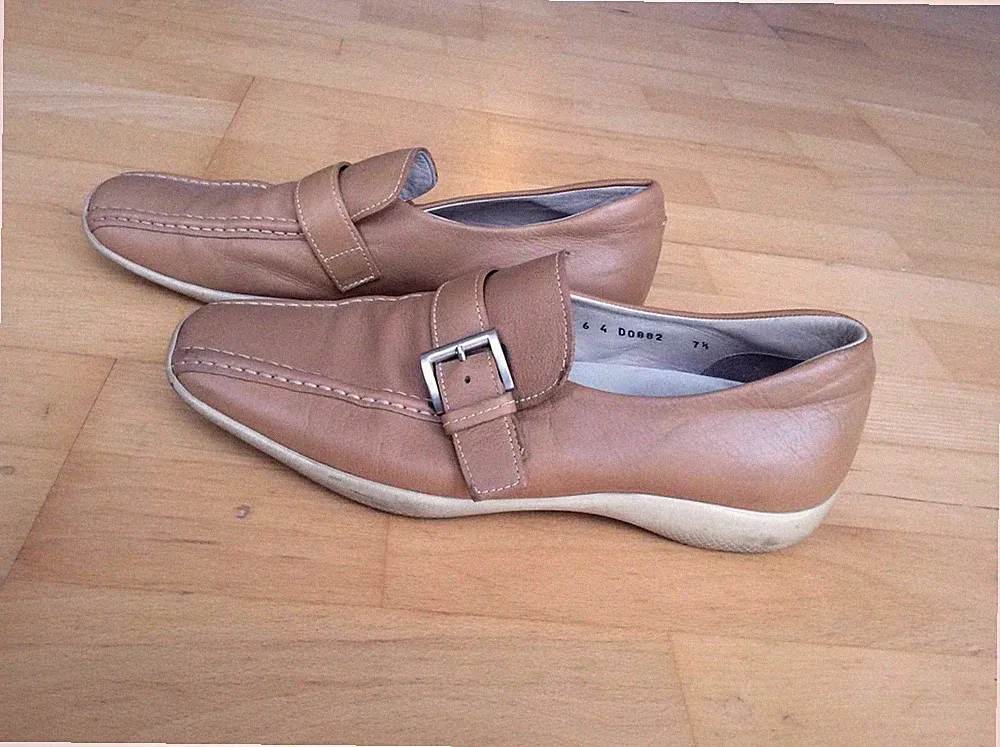 UVP 690 € - Prada Herrenschuhe - Prada Loafer - Prada Slipper - Gr. 41,5 / 7,5