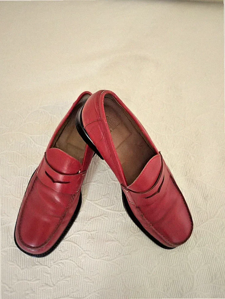 Valentino Garavani Herren rote Leder Halbschuhe. Größe 44.