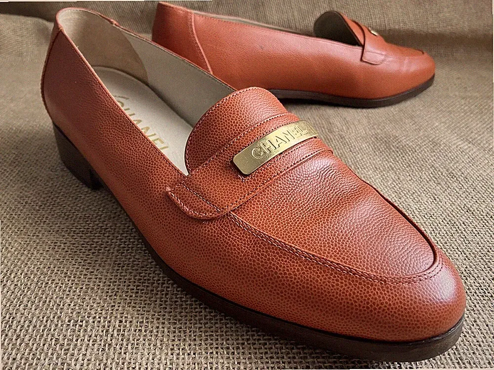 VINTAGE CHANEL Damen Orange Pebble Grain Leder Loafer Größe US 9,5 || EU 39.5
