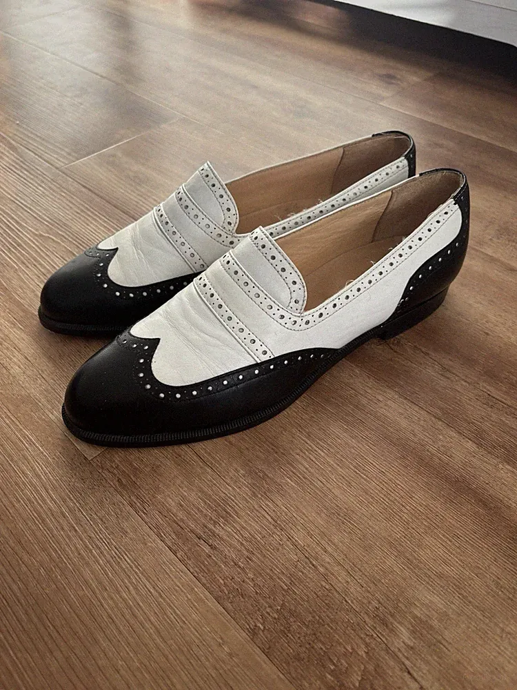 Vintage Rodolfo Valentino Loafers mit klassischem schwarz-weißes Brogue-Design