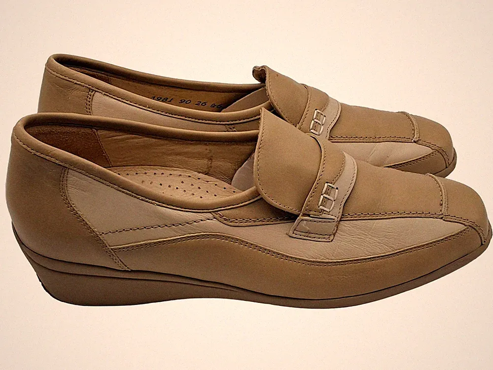 Waldläufer Damen Loafer Slipper Klettverschluss Leder Beige Gr. 39