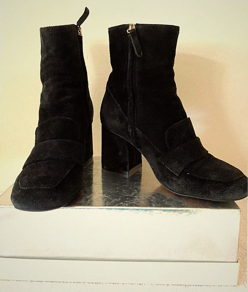 WHISTLES AMBROSE SCHWARZ VELOURSLEDER ECKIGE SPITZE HALBSCHUH STIEFEL GRÖSSE 5/38 KOSTET 195 £