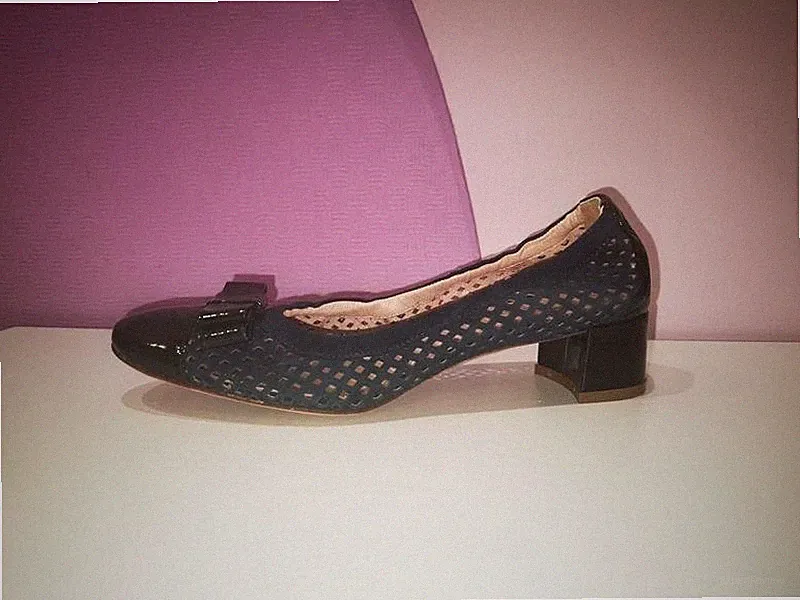 Women Baldinini Loafers Green Suede 38