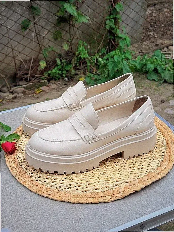 Women Carrano Loafers Ivory Leather 40