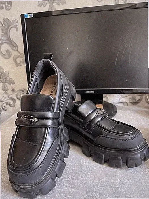 Women Loafers Black Faux Leather 37