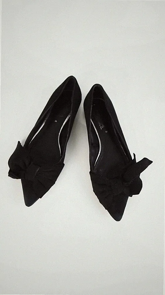 Zara Ballerinas 38 schwarz spitz Schleife Loafer flach