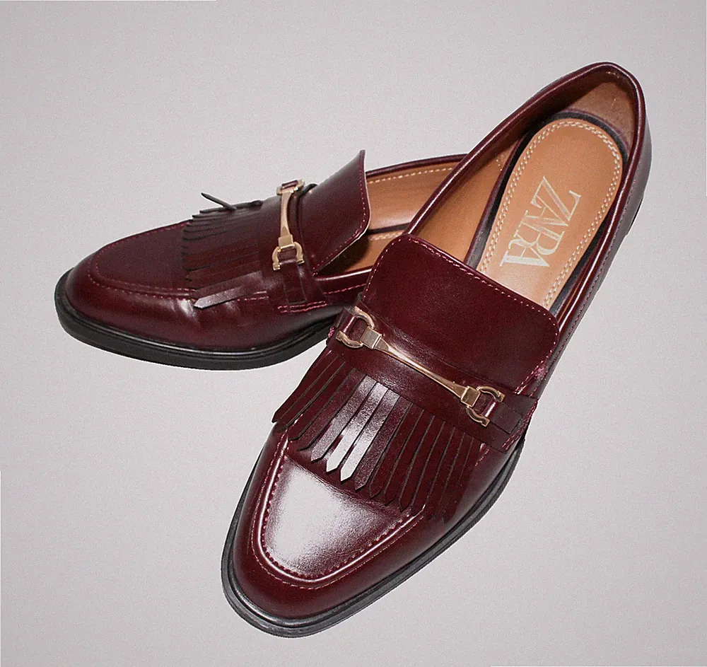 Zara Damen Leder Halbschuhe EU 39 Burgund Fransen Gold Bit Smart Freizeitschuhe