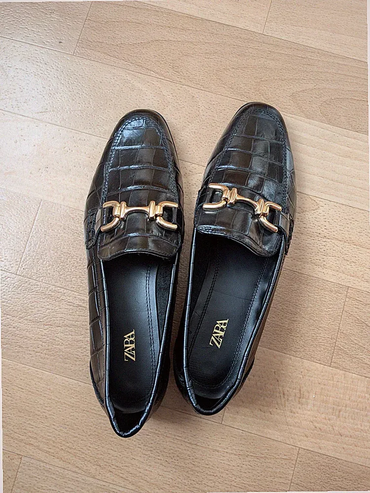 Zara Loafer Schwarz Gr. 38 Krokoprägung Gold-Spange Neu Coquette Elegant